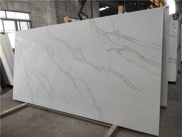white and  quartz worktop