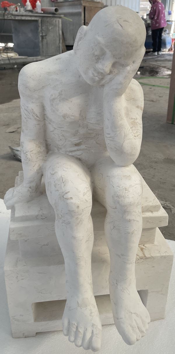 석회암 남성 좌상